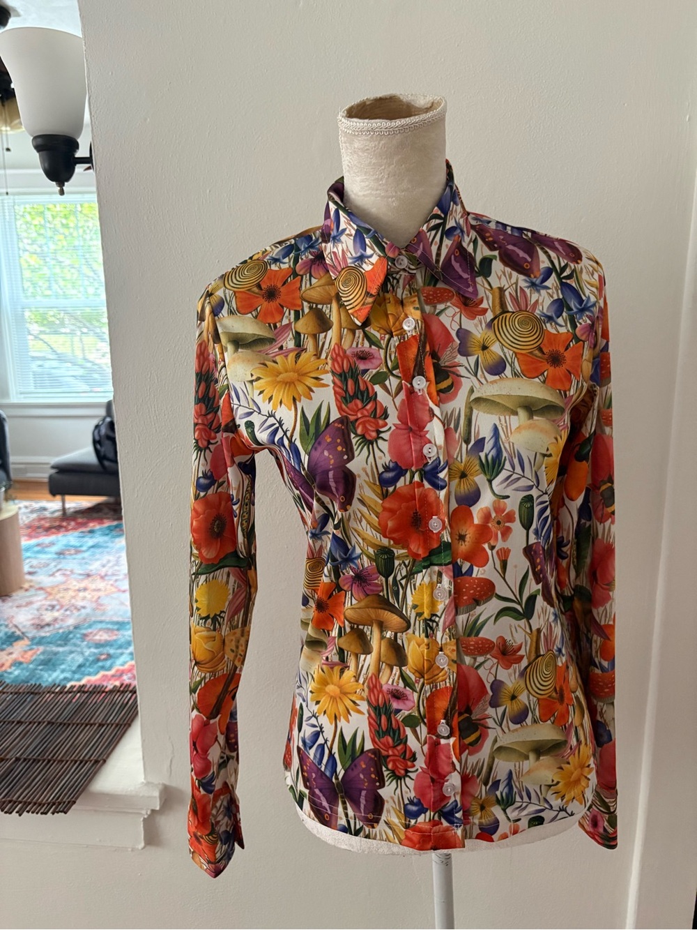 Vintage 90s mushroom flower bee print shirt USA made 70s style Fits Medium